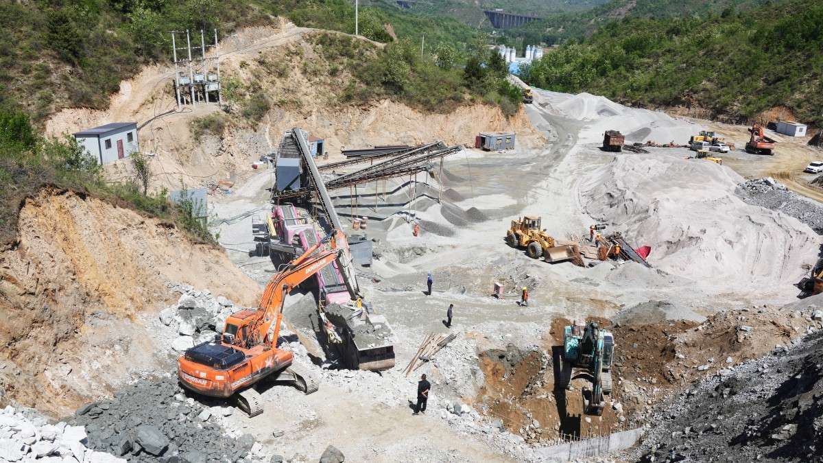 application (20) — jaw crusher startup video