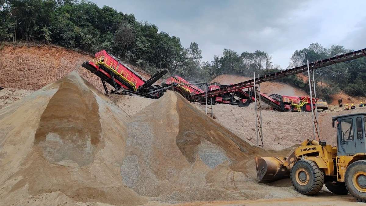 application (25) — jaw crusher plate replacement