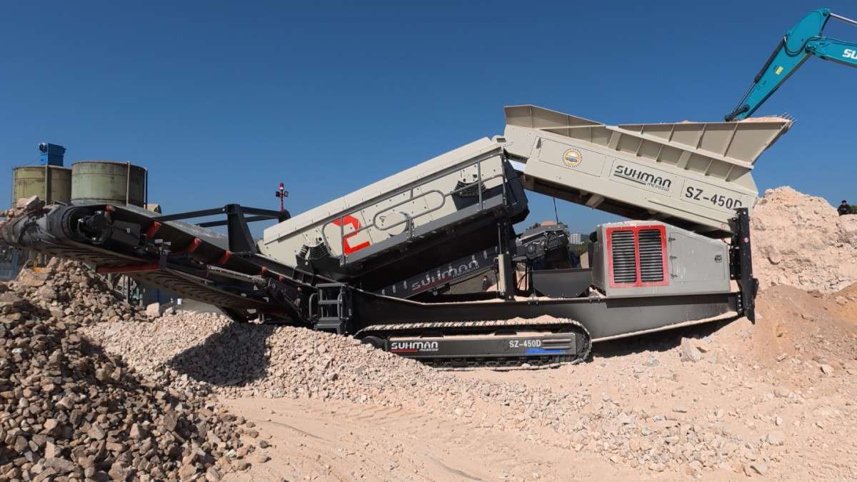 machine (19) — 250x400 mobile stone crusher